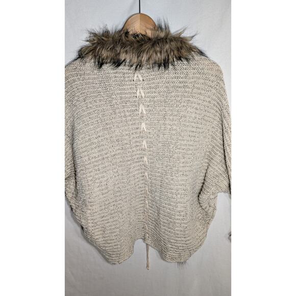 Kaleidoscope Accessories Womens Open Front Cardigan Sz M/L Beige Faux Fur Trim - Picture 5 of 6